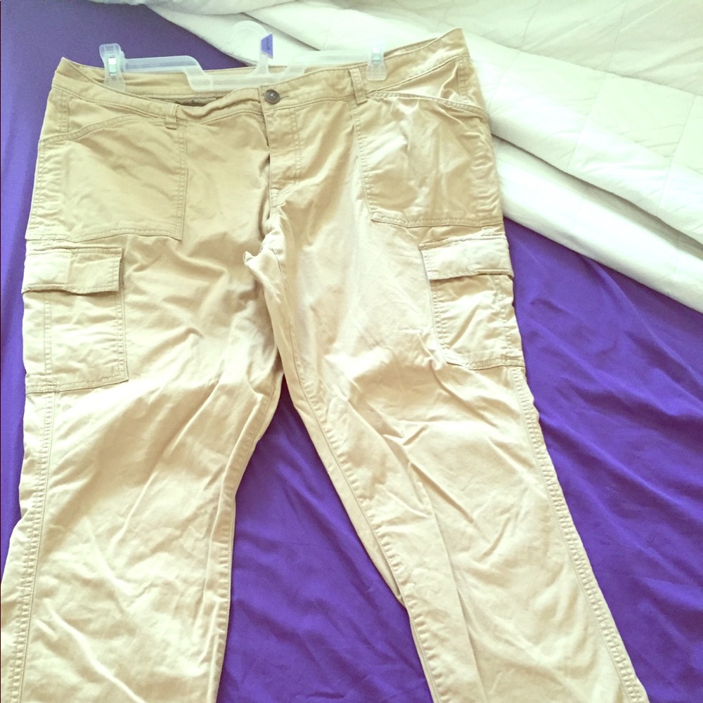 Beige color Ankle pants from GAP